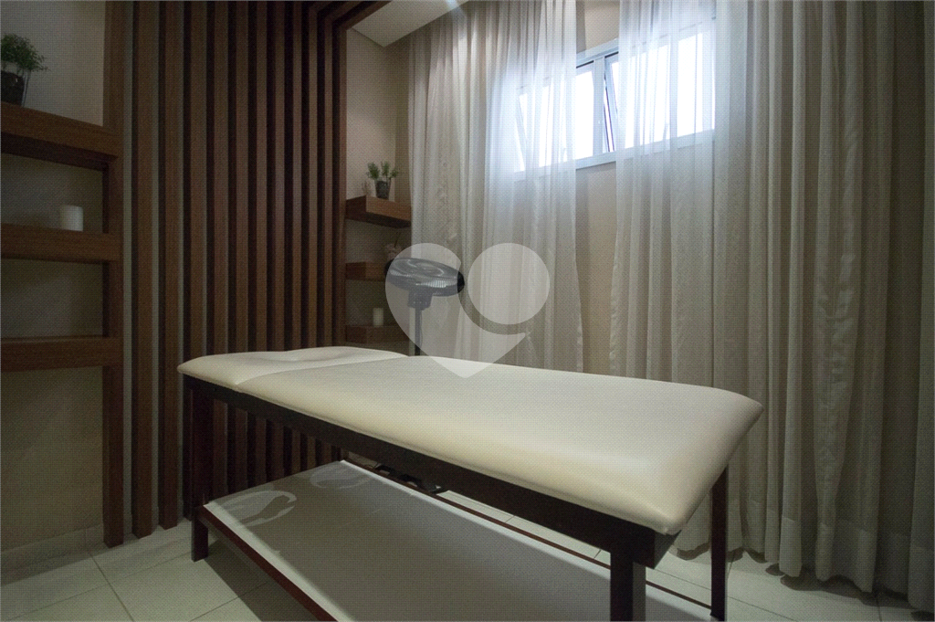 Apartamento com varanda gourmet, mobiliado e decorado,com vista maravilhosa para o sol.
