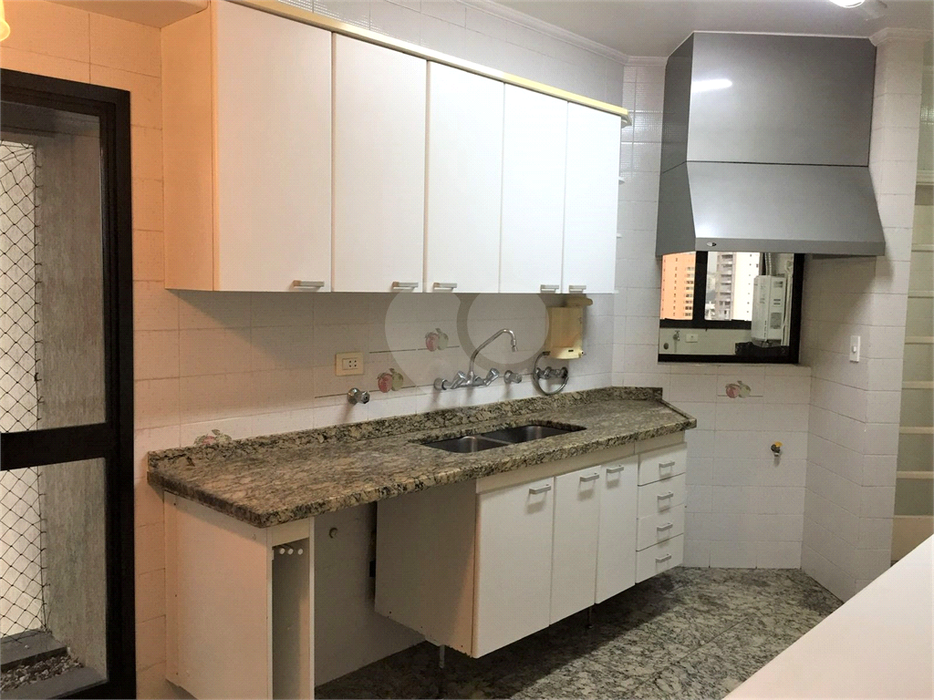LINDO APARTAMENTO À VENDA OU LOCAÇÃO