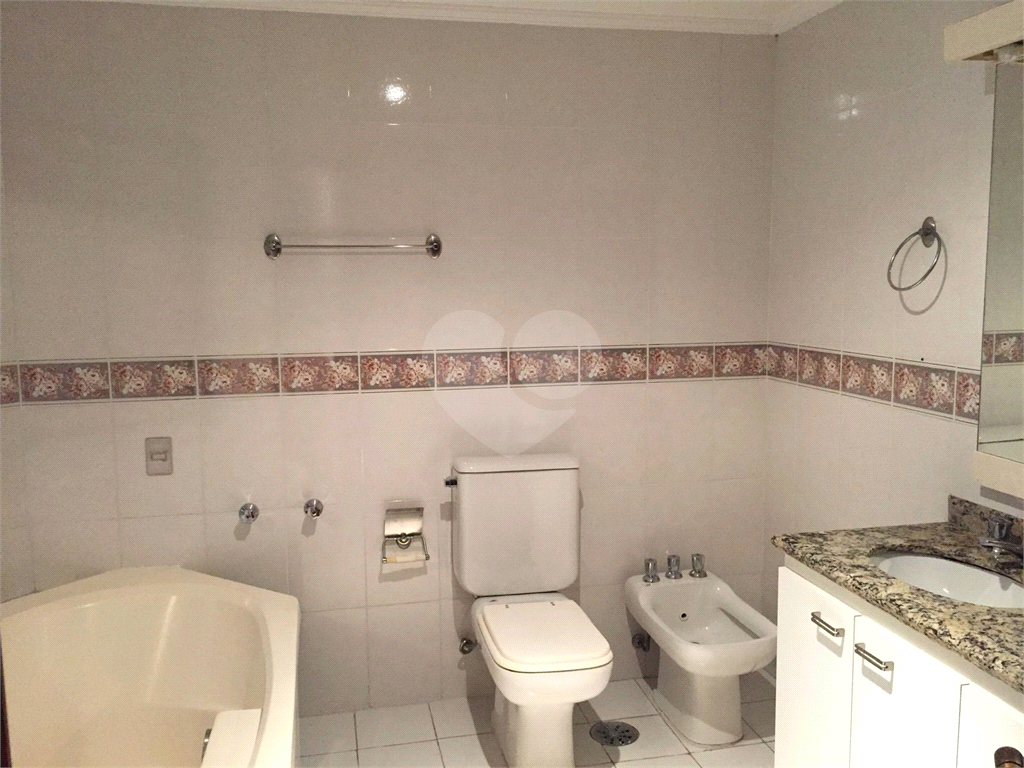 LINDO APARTAMENTO À VENDA OU LOCAÇÃO