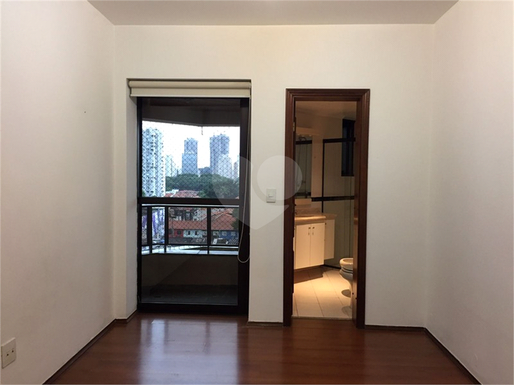 LINDO APARTAMENTO À VENDA OU LOCAÇÃO