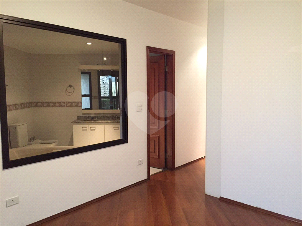 LINDO APARTAMENTO À VENDA OU LOCAÇÃO