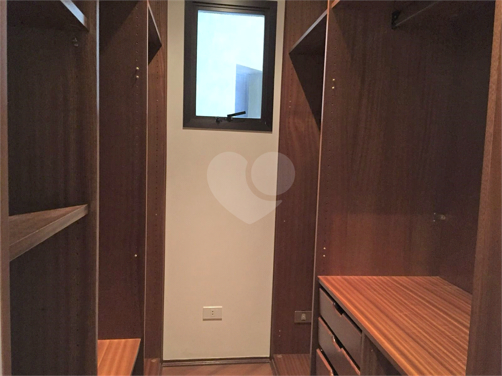 LINDO APARTAMENTO À VENDA OU LOCAÇÃO