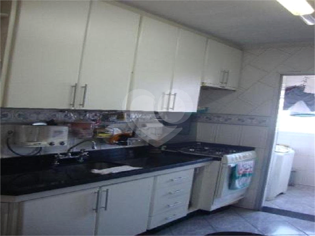 Apartamento à venda com 3 quartos, 79m² - Foto 2