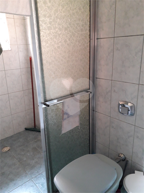 sobrado com 3dormitorios sendo 01 suite sala para 2 ambientes com uma grande sacada laterais ,lavabo