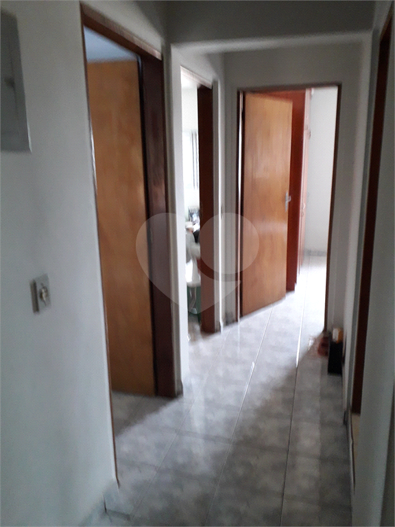 sobrado com 3dormitorios sendo 01 suite sala para 2 ambientes com uma grande sacada laterais ,lavabo