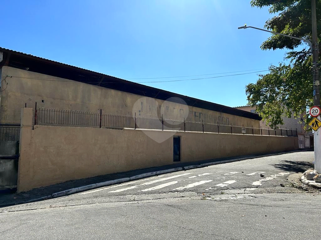 Galpão em excelente condições na Vila Mesquita