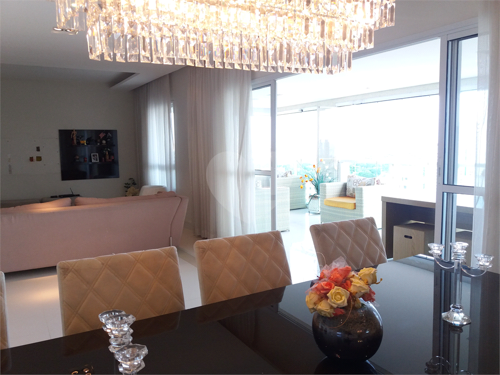 Oportunidade Apartamento Varanda Gourmet.
