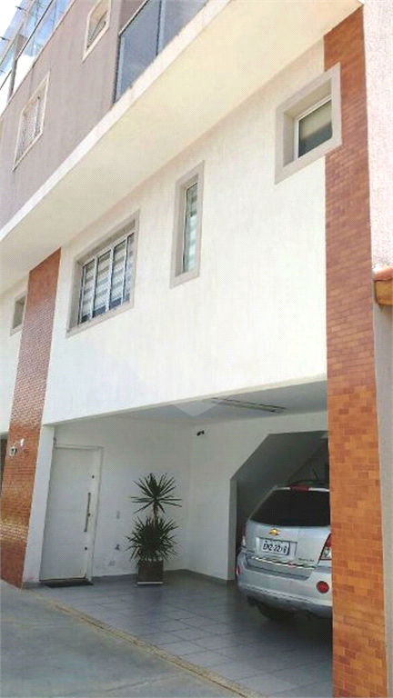 SOBRADO EM CONDOMÍNIO FECHADO NA PARADA INGLESA