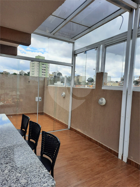 SOBRADO EM CONDOMÍNIO FECHADO NA PARADA INGLESA