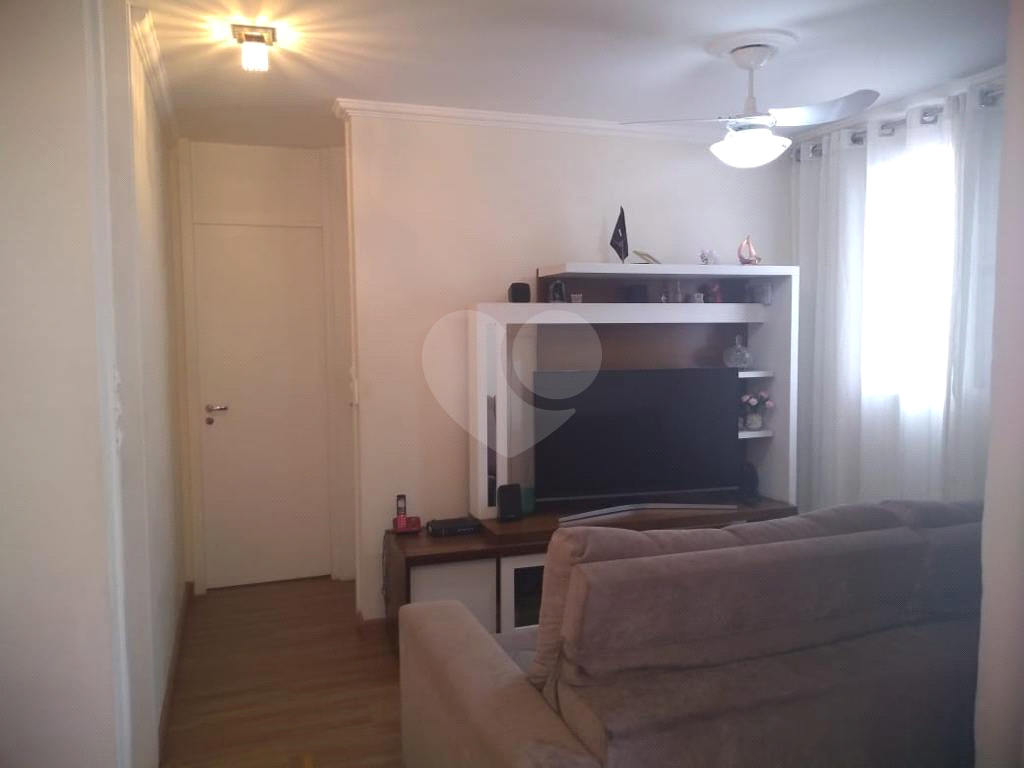 ÓTIMO APARTAMENTO BAIRRO DO PARI, SENDO 3 DORMITÓRIOS, 1 SUITE , 1 VAGA, VARANDA, LAZER COMPLETO!