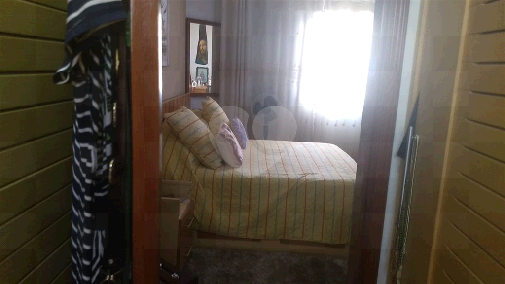 Apartamento de alto padrão no bairro da Água Fria. Edifício de 8 andares. 2 apartamentos por andar.