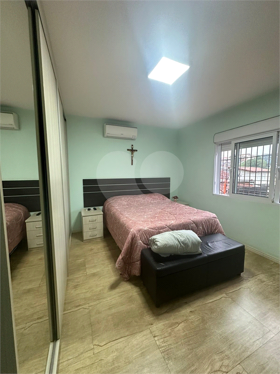 Sobrado para venda com 3 dormitorios sendo 1 suíte e 2 vagas e 2 banheiros