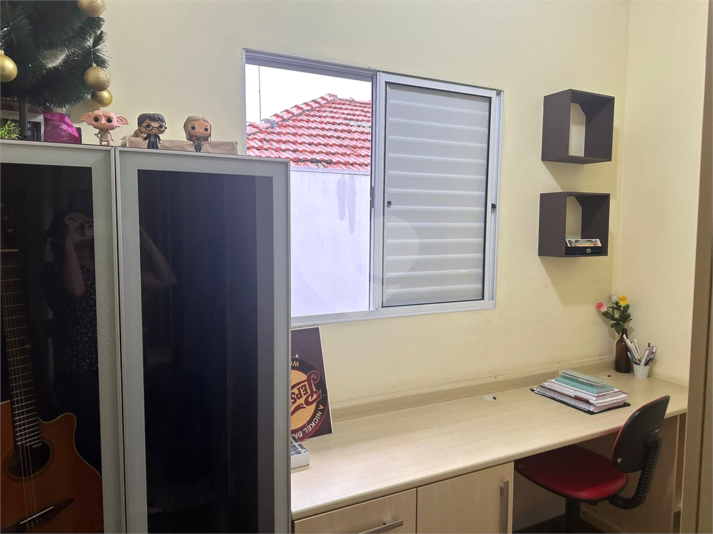 Sobrado para venda com 3 dormitorios sendo 1 suíte e 2 vagas e 2 banheiros