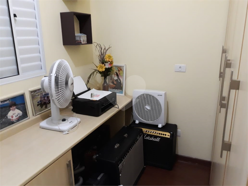 Sobrado para venda com 3 dormitorios sendo 1 suíte e 2 vagas e 2 banheiros