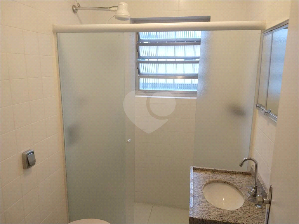 Casa de 3 Dormitórios com 150m² para Locação no Jardim Ester 
