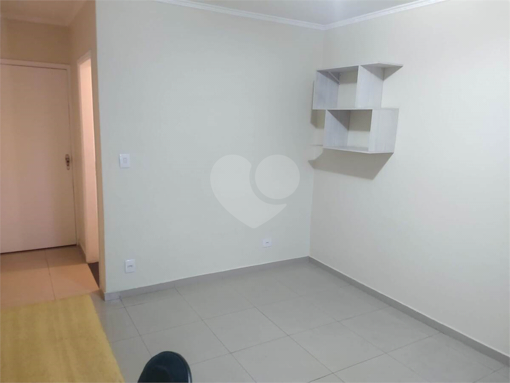 Casa de 3 Dormitórios com 150m² para Locação no Jardim Ester 