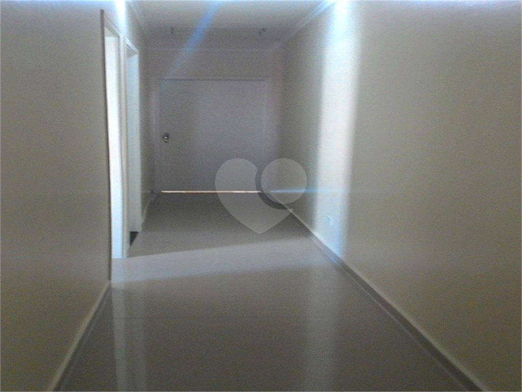 Casa de 3 Dormitórios com 150m² para Locação no Jardim Ester 