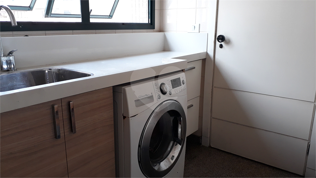 Excelente Apartamento na Rua Dr Guilherme Cristoffel.