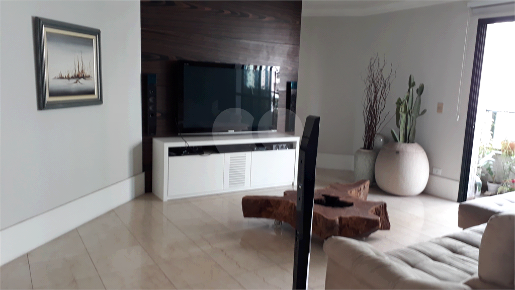 Excelente Apartamento na Rua Dr Guilherme Cristoffel.