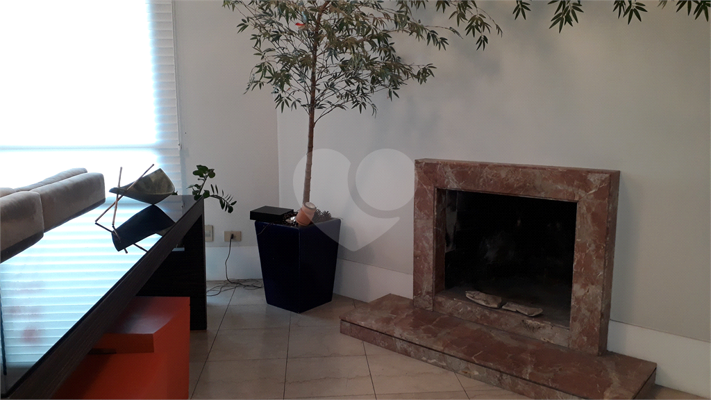 Excelente Apartamento na Rua Dr Guilherme Cristoffel.