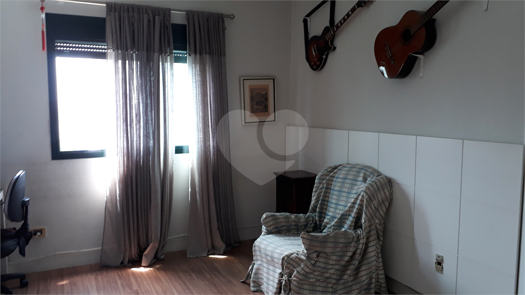 Excelente Apartamento na Rua Dr Guilherme Cristoffel.