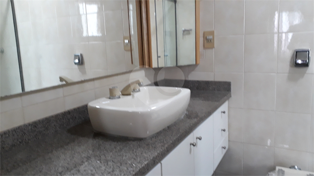 Excelente Apartamento na Rua Dr Guilherme Cristoffel.