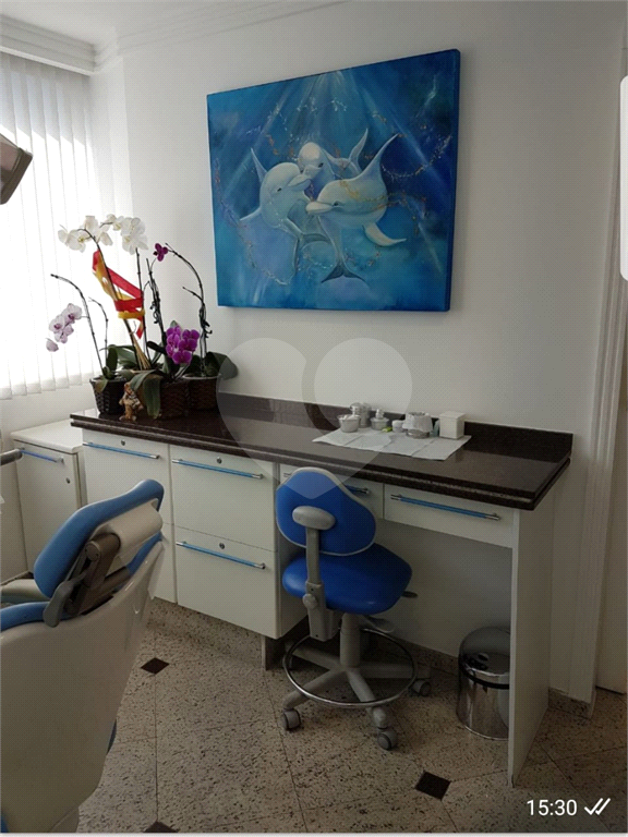 CONSULTÓRIO DENTÁRIO