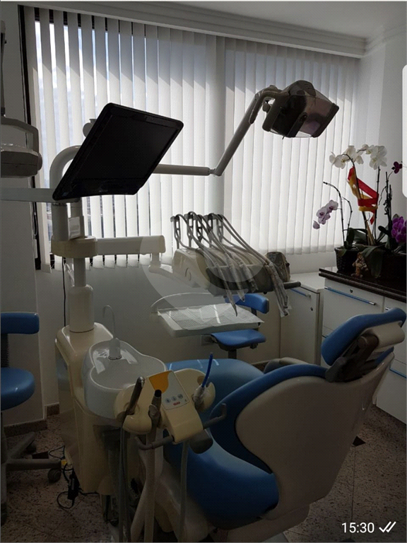CONSULTÓRIO DENTÁRIO