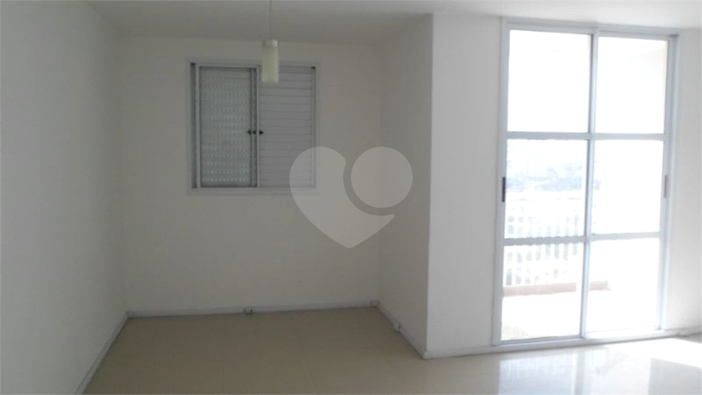 Apartamento Residencial na Av. Cupecê