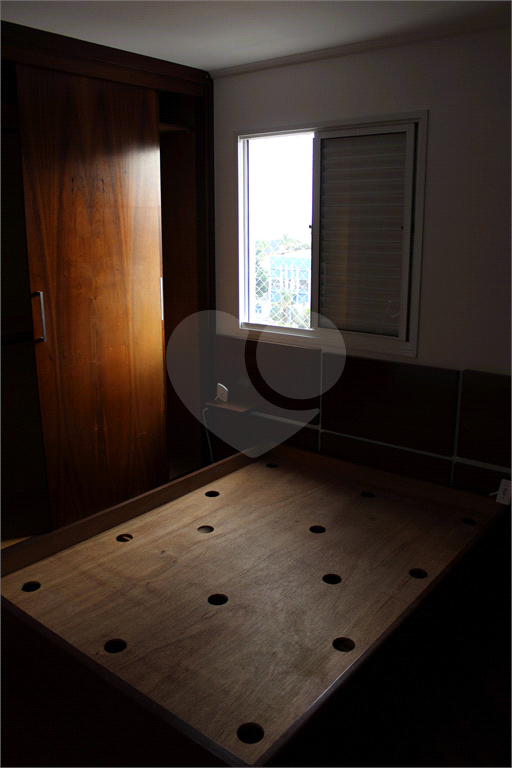 Apartamento vago com 2 vagas em ótima localização travessa da Avenida do Guacá próximo ao Shopping 