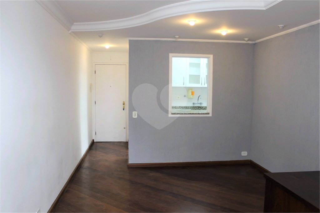 Apartamento vago com 2 vagas em ótima localização travessa da Avenida do Guacá próximo ao Shopping 