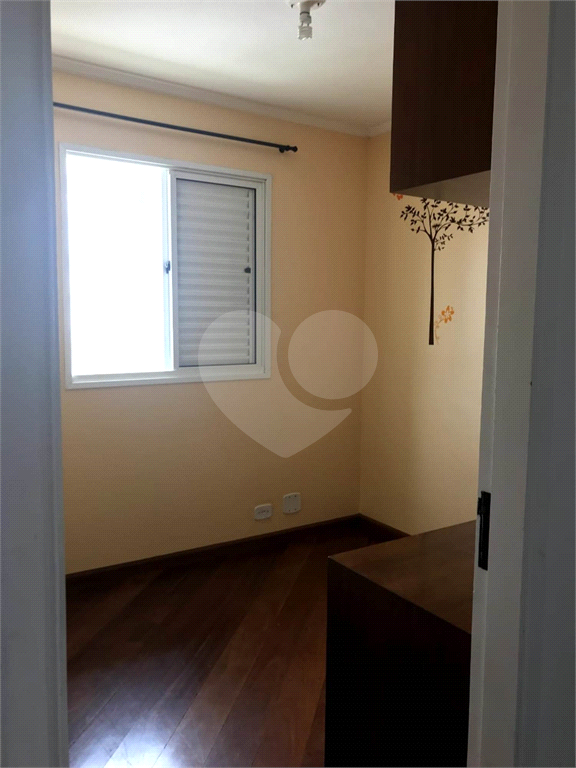 Apartamento vago com 2 vagas em ótima localização travessa da Avenida do Guacá próximo ao Shopping 