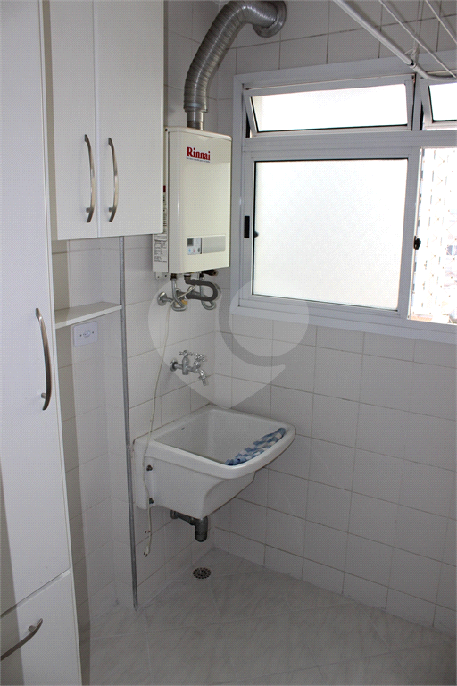 Apartamento vago com 2 vagas em ótima localização travessa da Avenida do Guacá próximo ao Shopping 