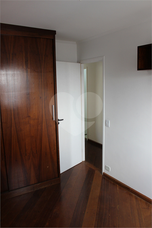 Apartamento vago com 2 vagas em ótima localização travessa da Avenida do Guacá próximo ao Shopping 