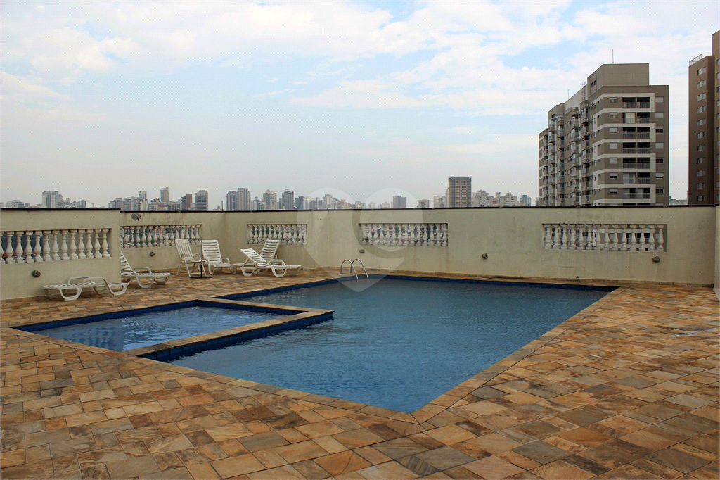 Apartamento vago com 2 vagas em ótima localização travessa da Avenida do Guacá próximo ao Shopping 