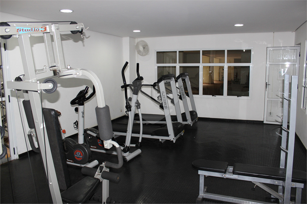 Apartamento vago com 2 vagas em ótima localização travessa da Avenida do Guacá próximo ao Shopping 