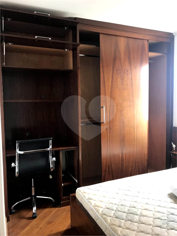 Apartamento vago com 2 vagas em ótima localização travessa da Avenida do Guacá próximo ao Shopping 