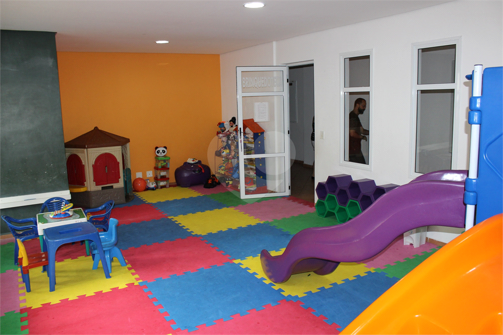 Apartamento vago com 2 vagas em ótima localização travessa da Avenida do Guacá próximo ao Shopping 