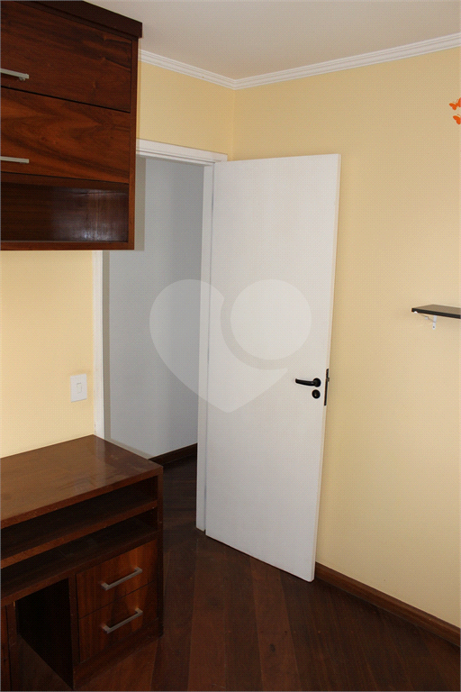 Apartamento vago com 2 vagas em ótima localização travessa da Avenida do Guacá próximo ao Shopping 