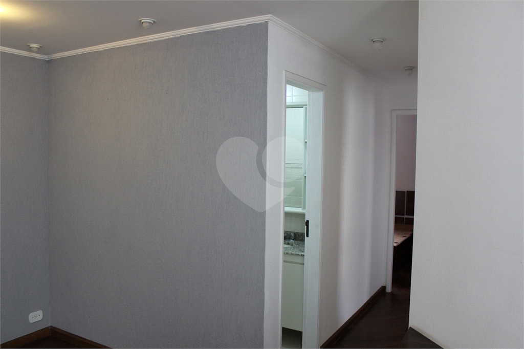 Apartamento vago com 2 vagas em ótima localização travessa da Avenida do Guacá próximo ao Shopping 