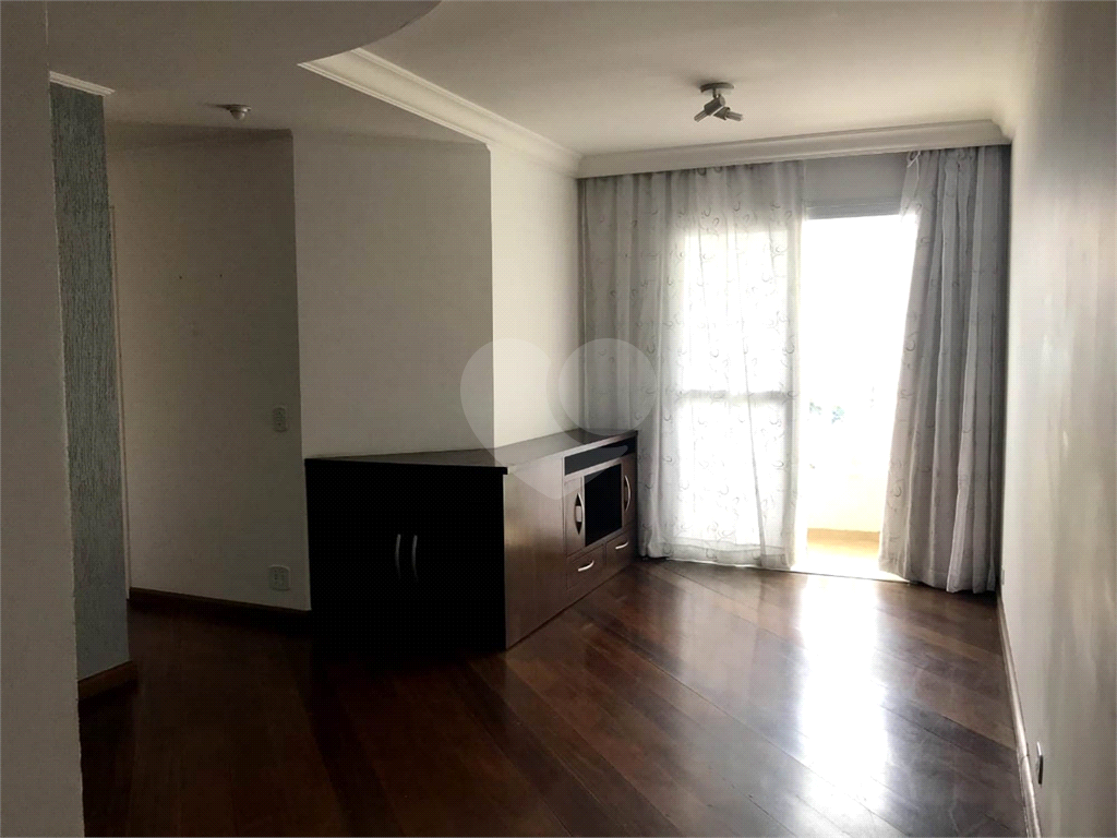 Apartamento vago com 2 vagas em ótima localização travessa da Avenida do Guacá próximo ao Shopping 