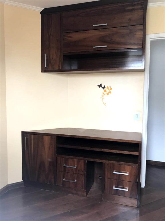 Apartamento vago com 2 vagas em ótima localização travessa da Avenida do Guacá próximo ao Shopping 