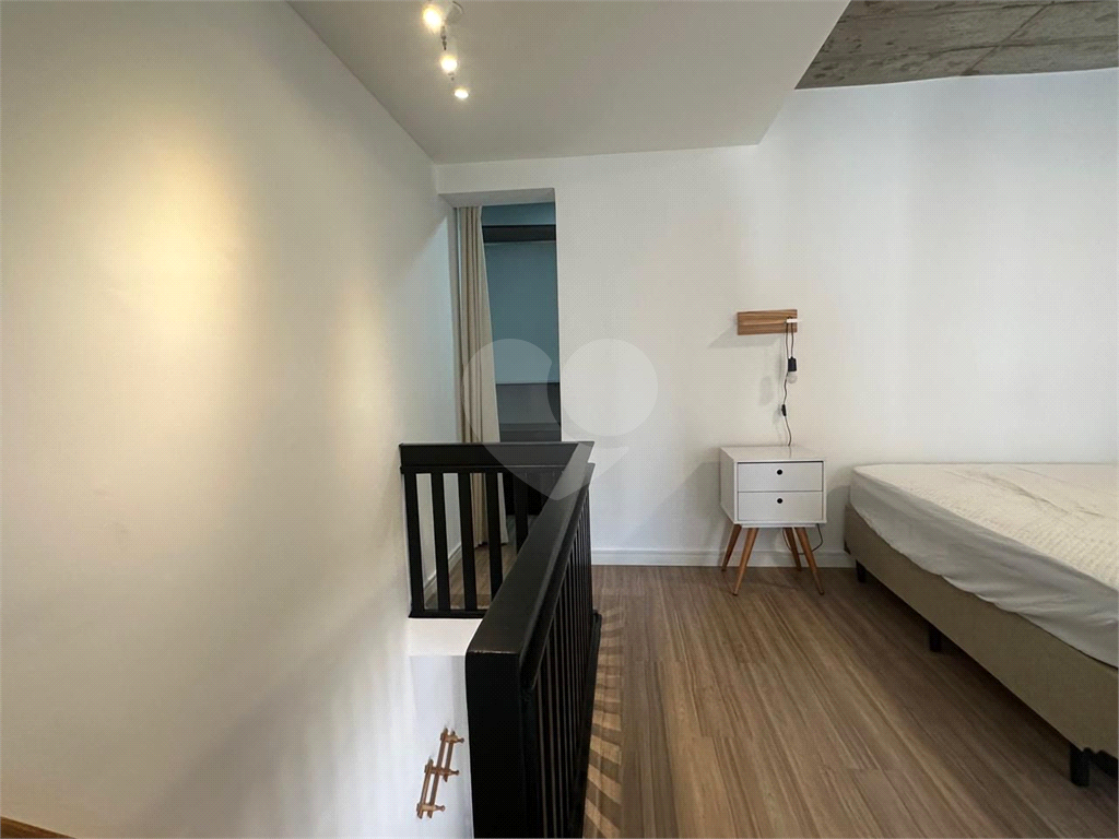 Duplex com 70m2 para alugar em Moema Índios, com 1 quarto, 1 banheiro