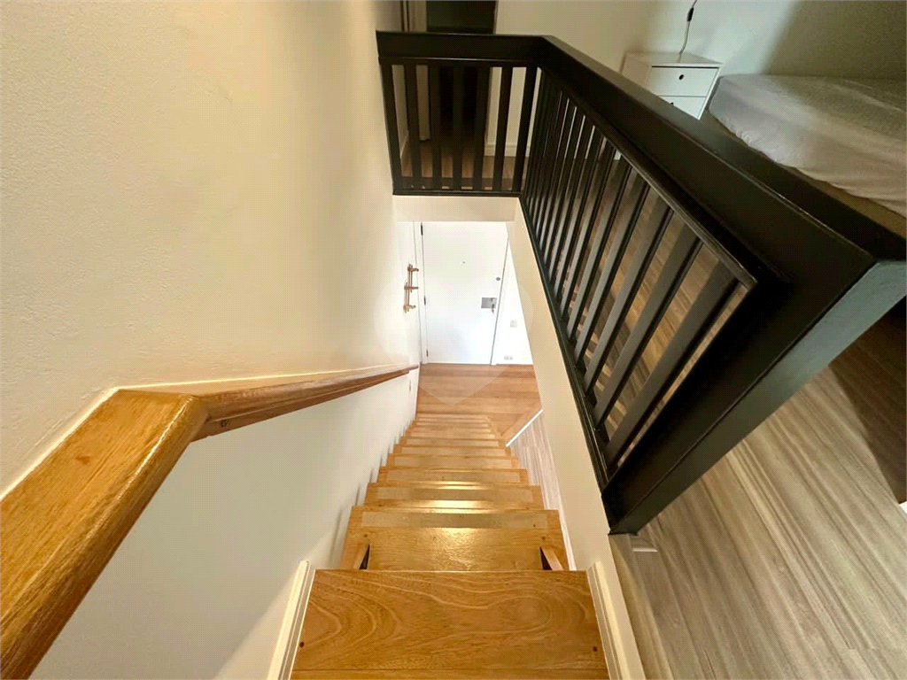 Duplex com 70m2 para alugar em Moema Índios, com 1 quarto, 1 banheiro