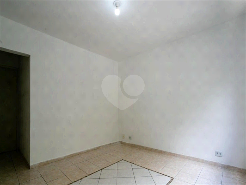 Apartamento à venda com 2 quartos, 63m² - Foto 4