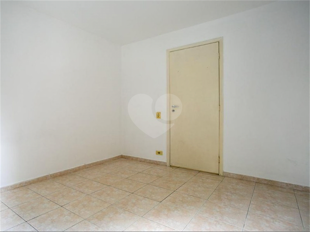 Apartamento à venda com 2 quartos, 63m² - Foto 11