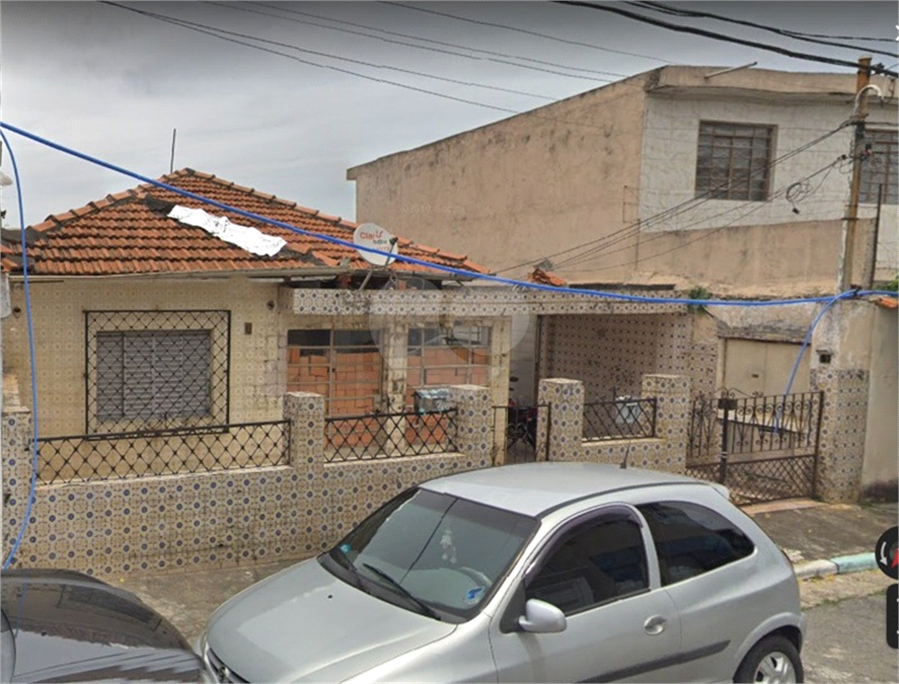 Imóvel no bairro do Limão, bem localizado. Próximo a supermercados, terminal de ônibus, bancos,