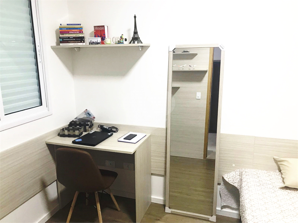 Condomínio fechado de casas tipo apartamentos em obra no Jardim São Paulo. A 500 metros do Metrô