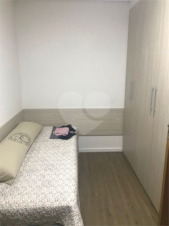 Condomínio fechado de casas tipo apartamentos em obra no Jardim São Paulo. A 500 metros do Metrô