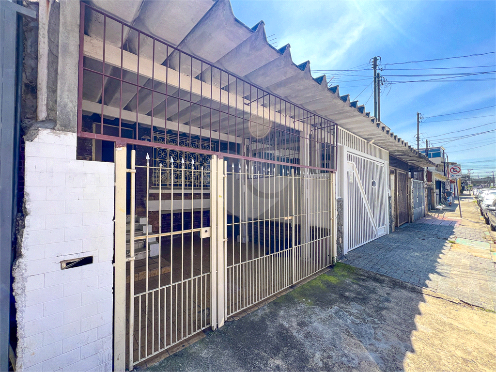 Oportunidade, sobrado em Santana com 4 dormitórios, quintal e edícula ao lado do metrô Carandiru.